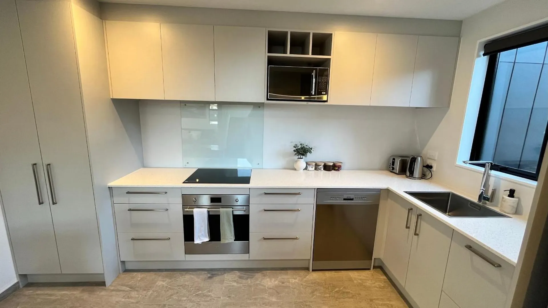 Дом отдыха Luxury 2 Bedroom By St James Park Крайстчёрч Новая Зеландия
